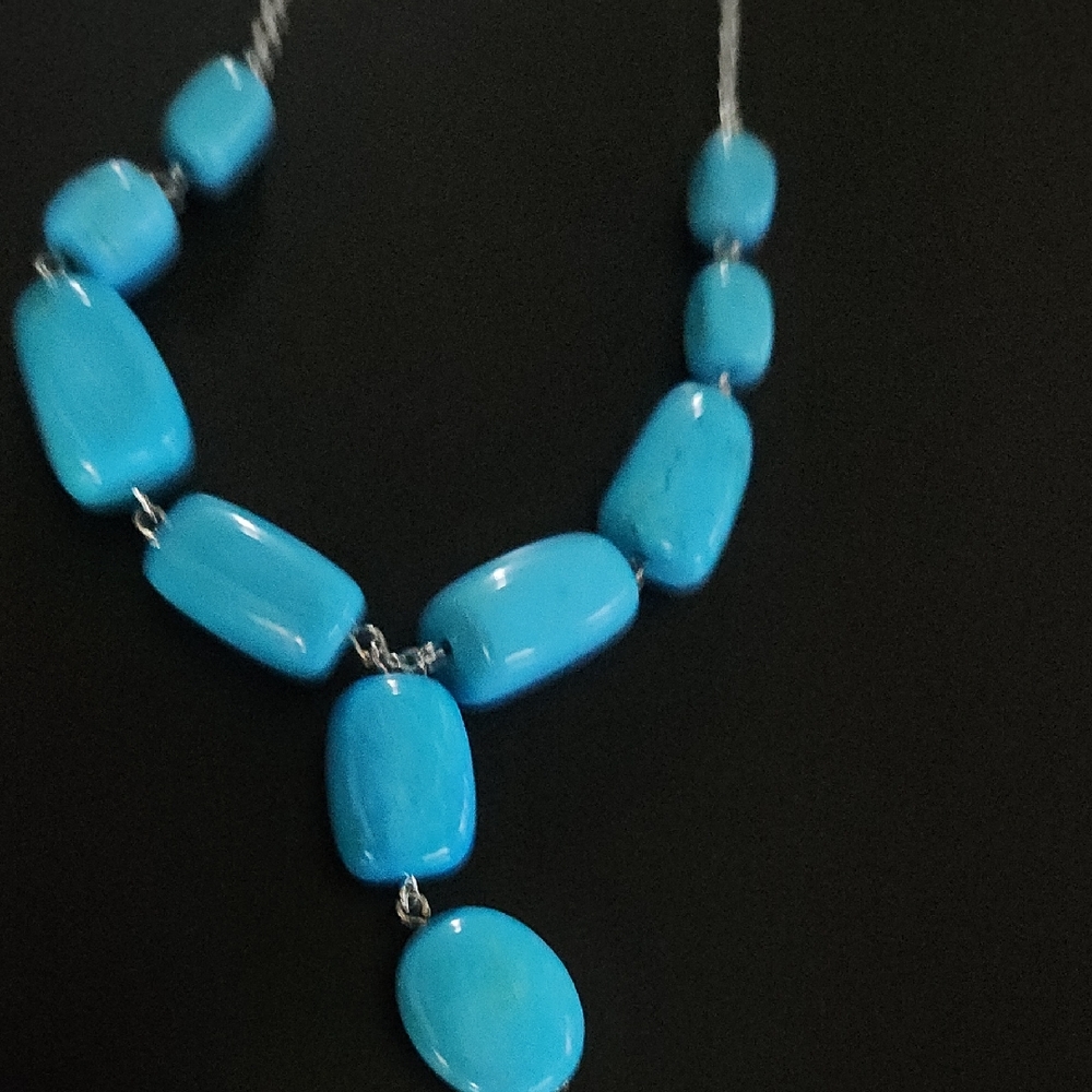 Elegant Blue Beaded Necklace